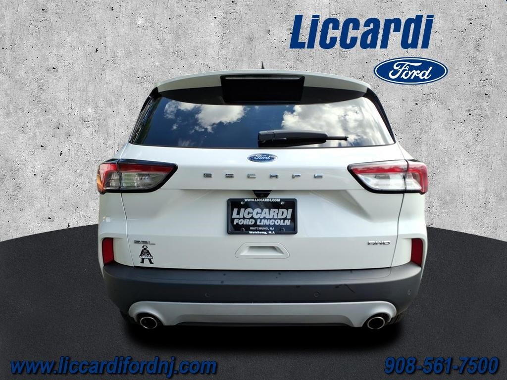 2022 Ford Escape SEL photo 3