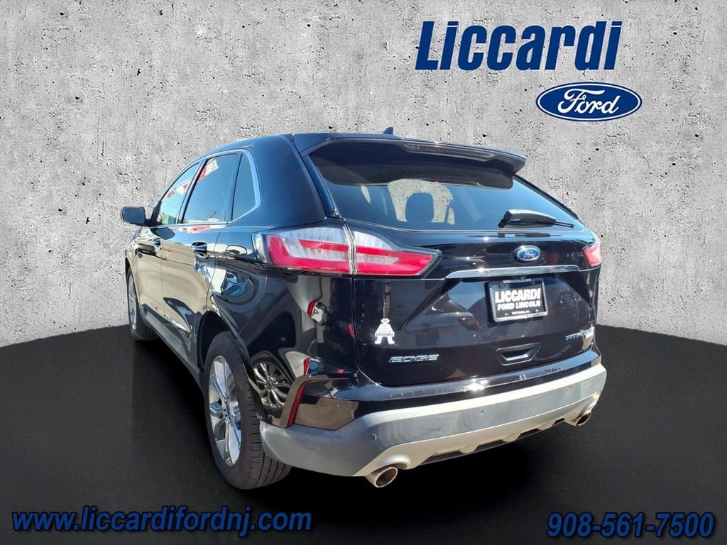 Certified 2019 Ford Edge Titanium SUV