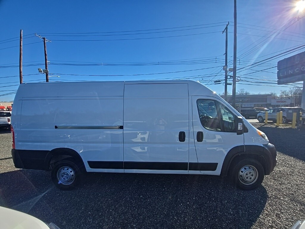 2021 Ram ProMaster 3500 Cargo Van photo 2