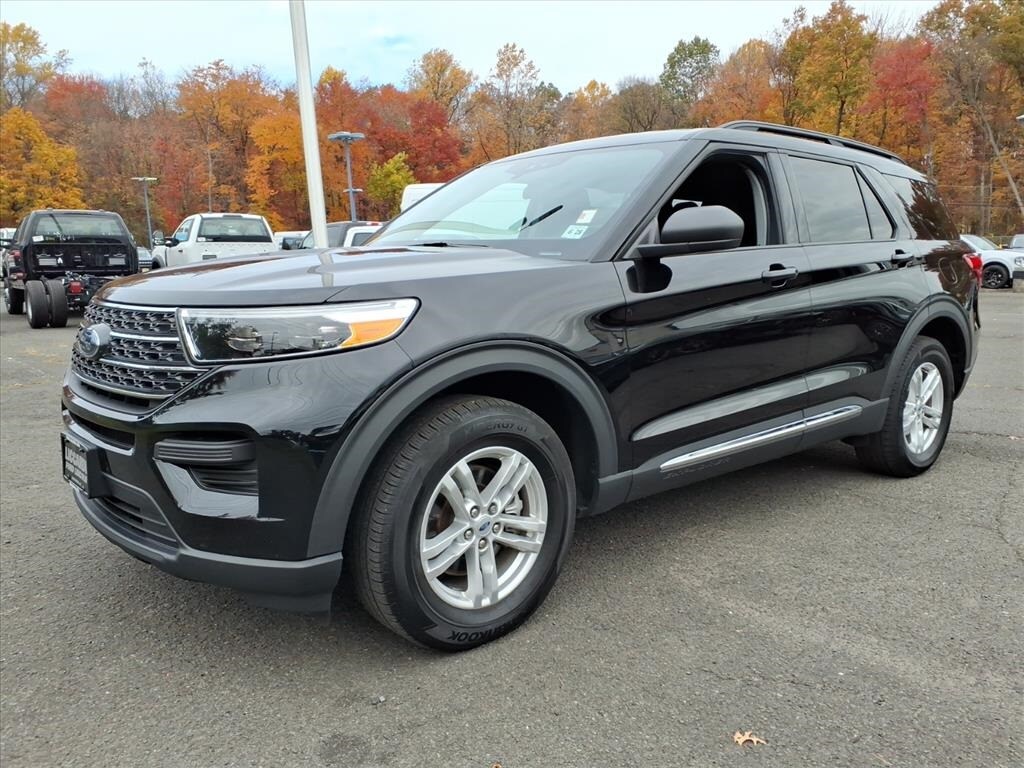 2023 Ford Explorer XLT photo 4