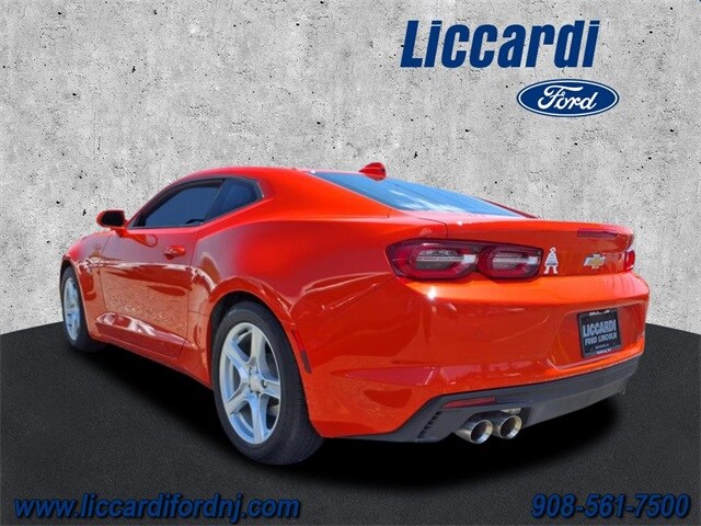 2021 Chevrolet Camaro 3LT photo 4