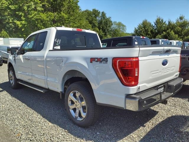 2023 Ford F-150 XLT photo 3