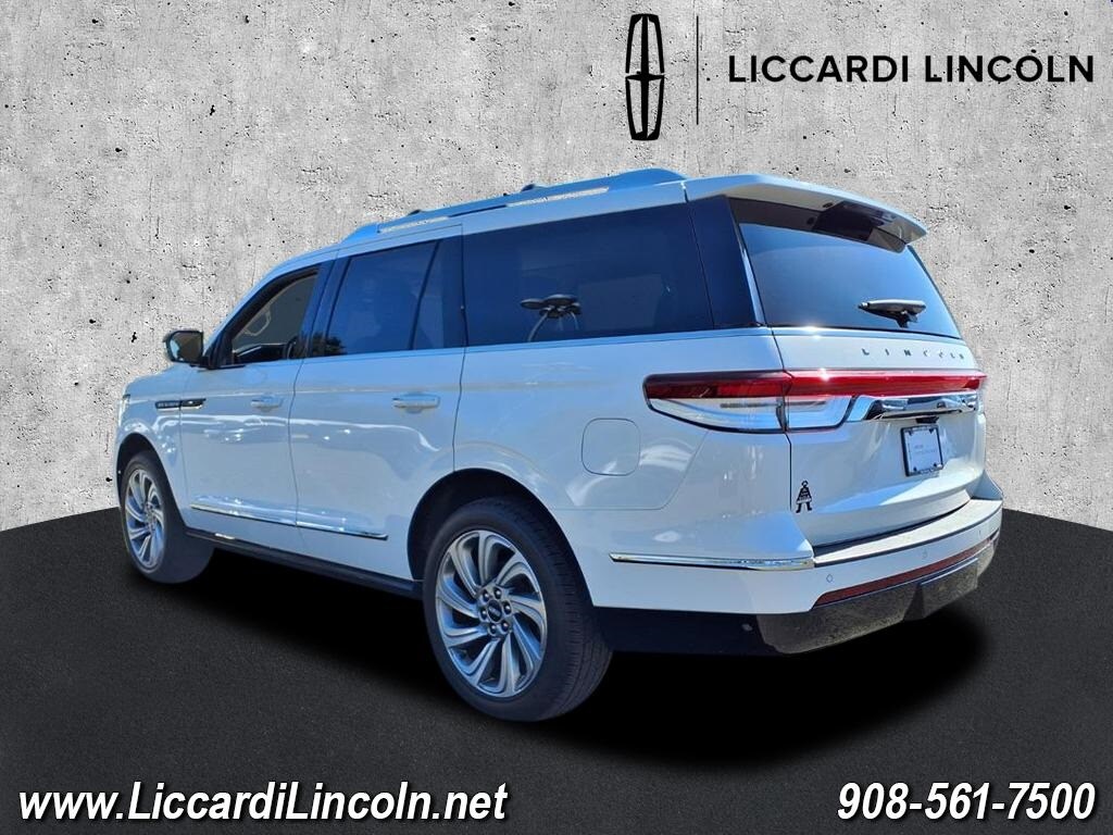 2022 Lincoln Navigator Reserve photo 3