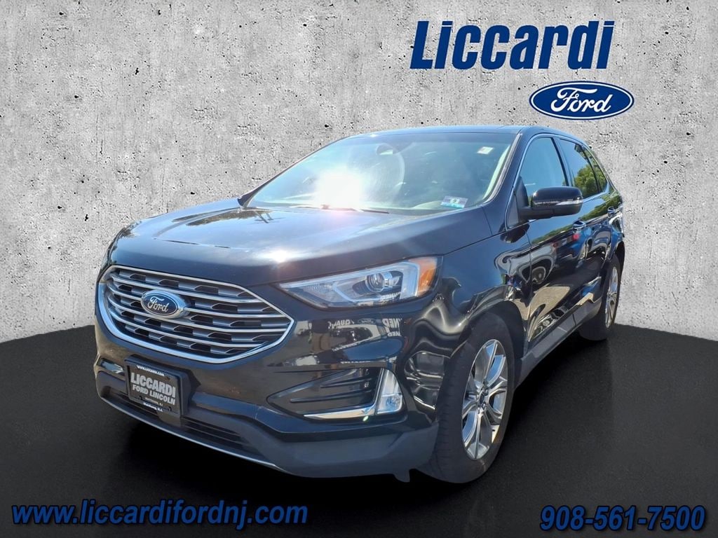 Certified 2019 Ford Edge Titanium SUV