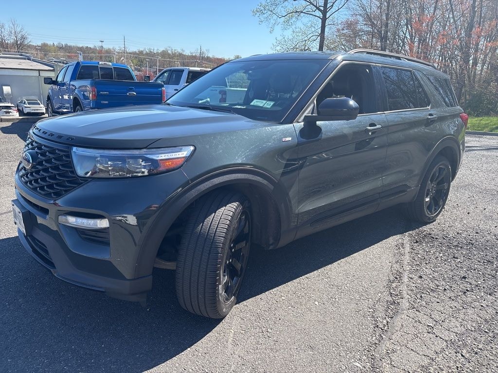 Certified 2023 Ford Explorer ST-Line SUV