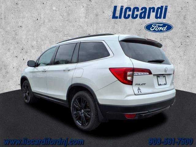2021 Honda Pilot Special Edition photo 3