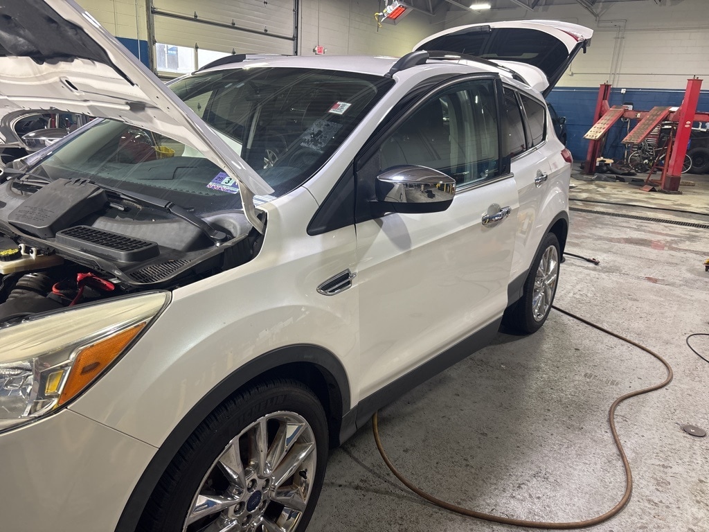 Used 2015 Ford Escape SE SUV