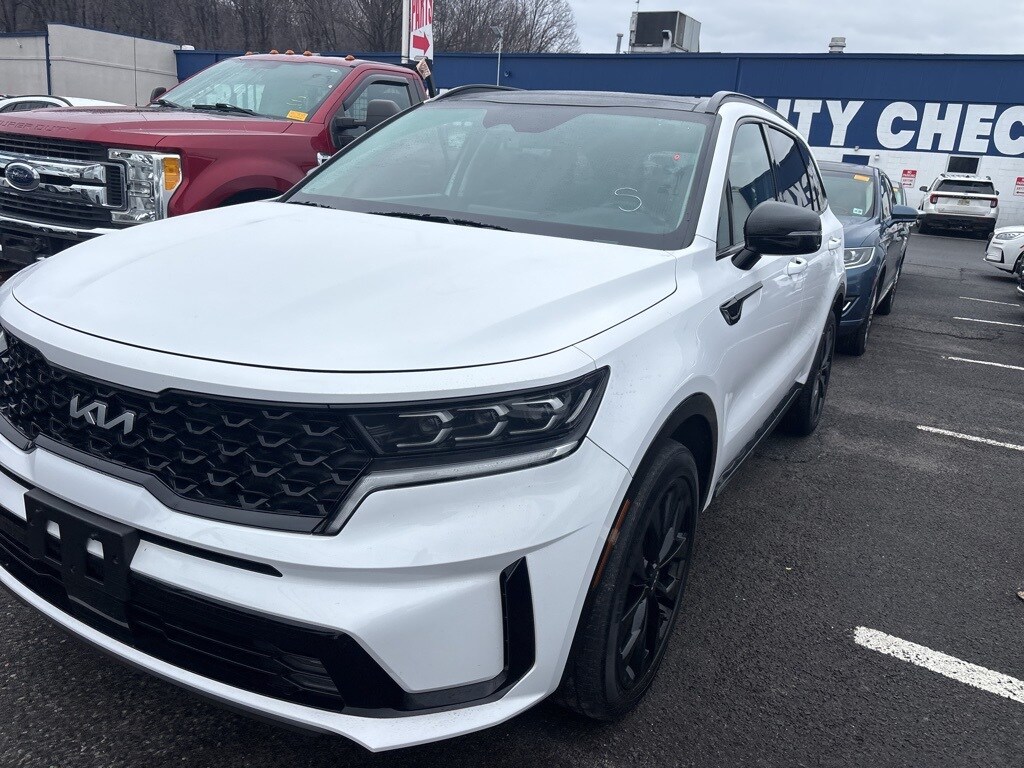 Used 2023 Kia Sorento SX SUV