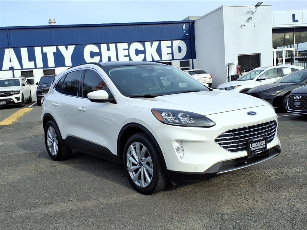 Certified 2022 Ford Escape Titanium SUV