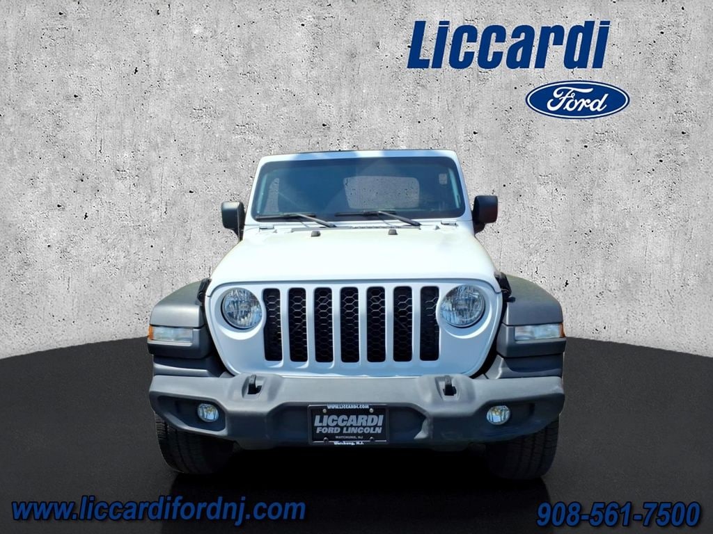 Used 2020 Jeep Gladiator Sport Truck