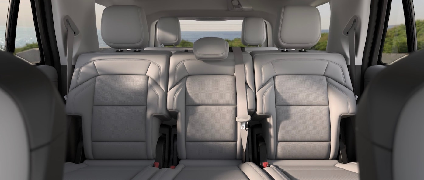lincoln%20navigator%20l%20interior%20.jpg