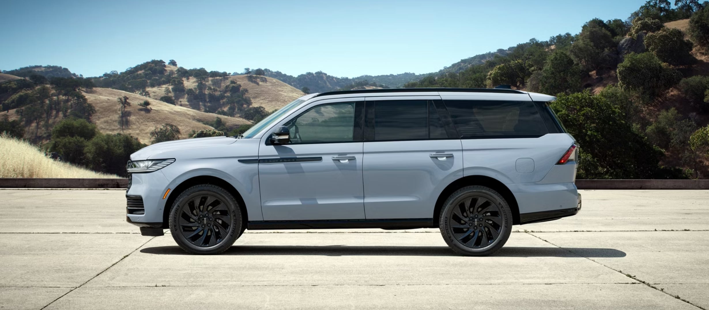 lincoln navigator 3 row suv for sale at liccardi lincoln in somerset county nj