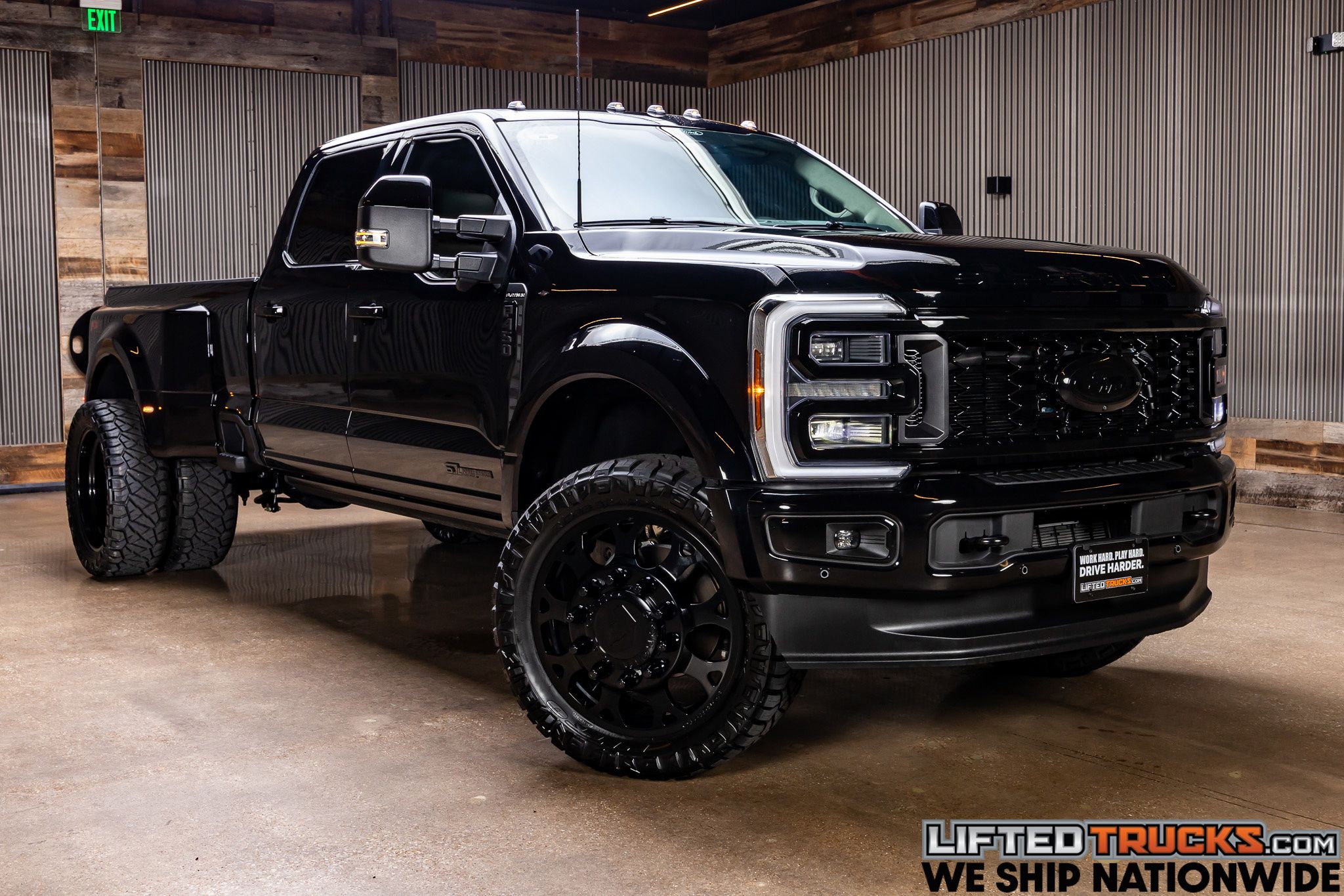 2026 Ford F-450 Platinum 4x4 Crew Cab 8' Box DRW's photo