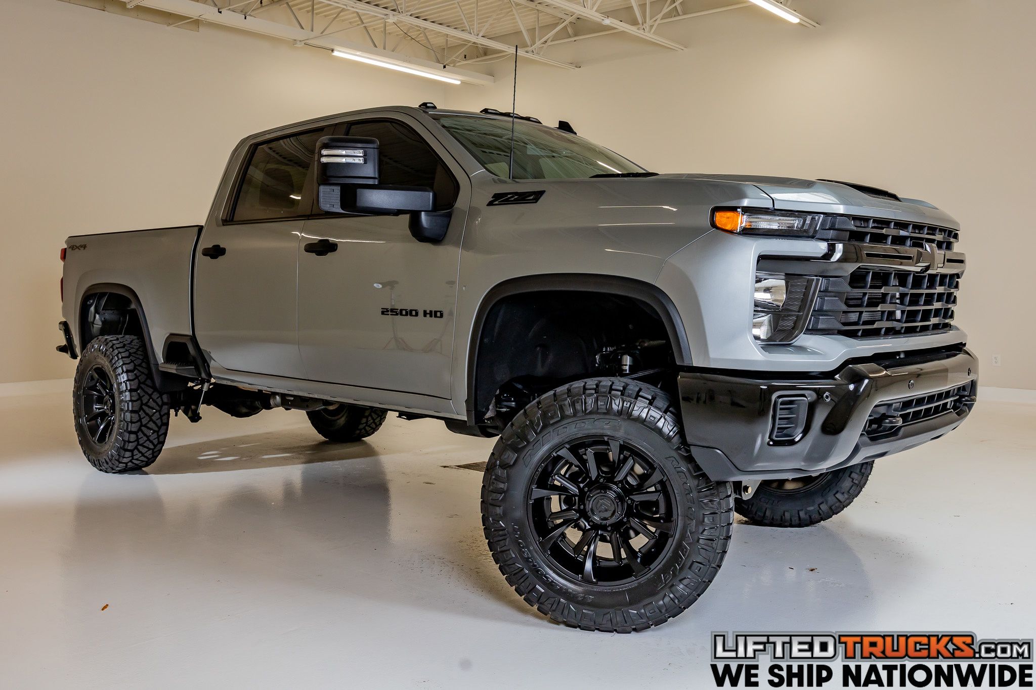 2025 Chevrolet Silverado 2500HD Custom Truck