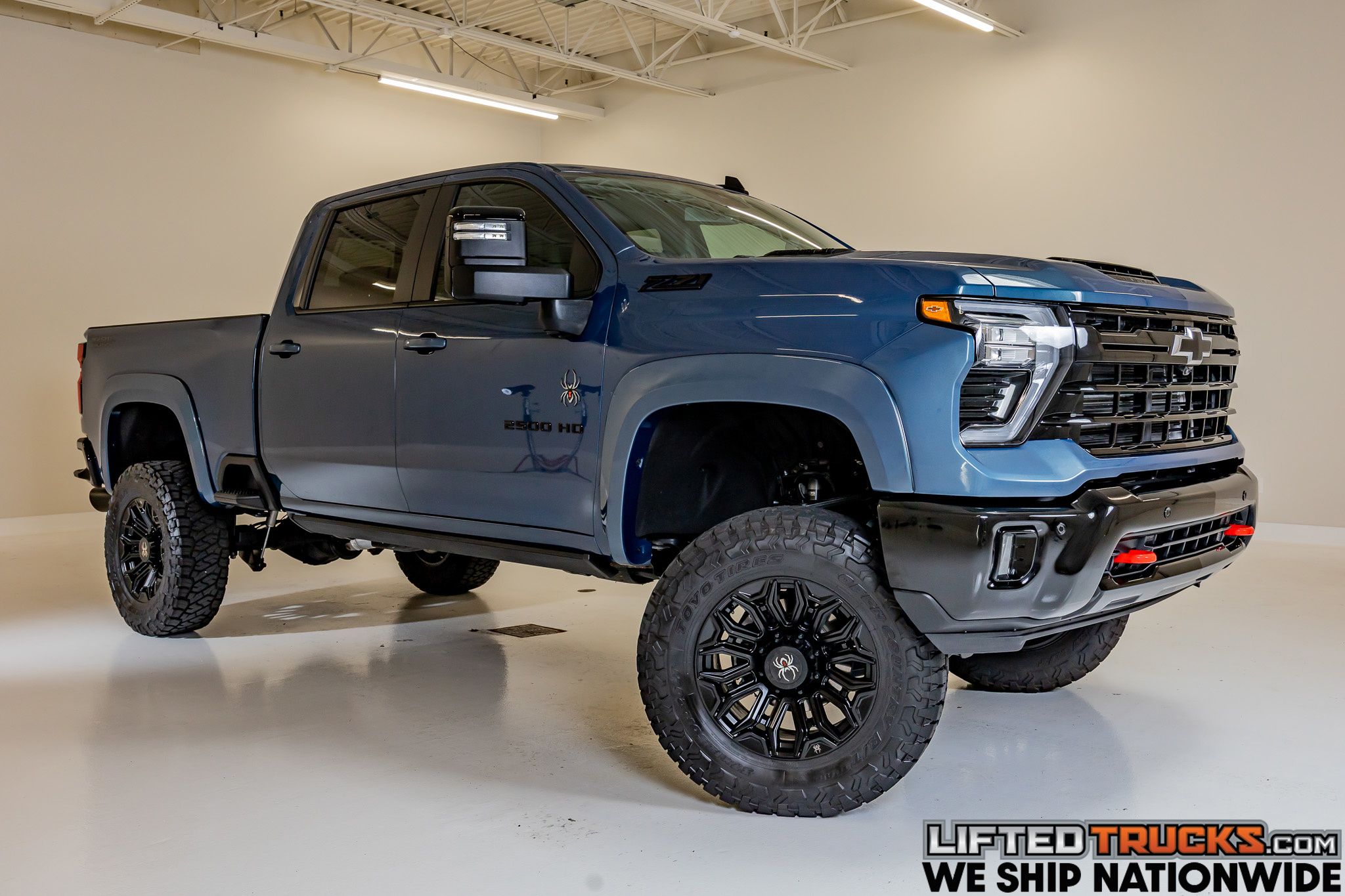 2025 Chevrolet Silverado HD LT 4WD Crew Cab Standard Box's photo
