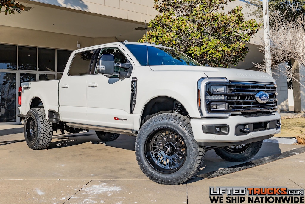 Used 2025 Ford F-350SD Platinum Truck