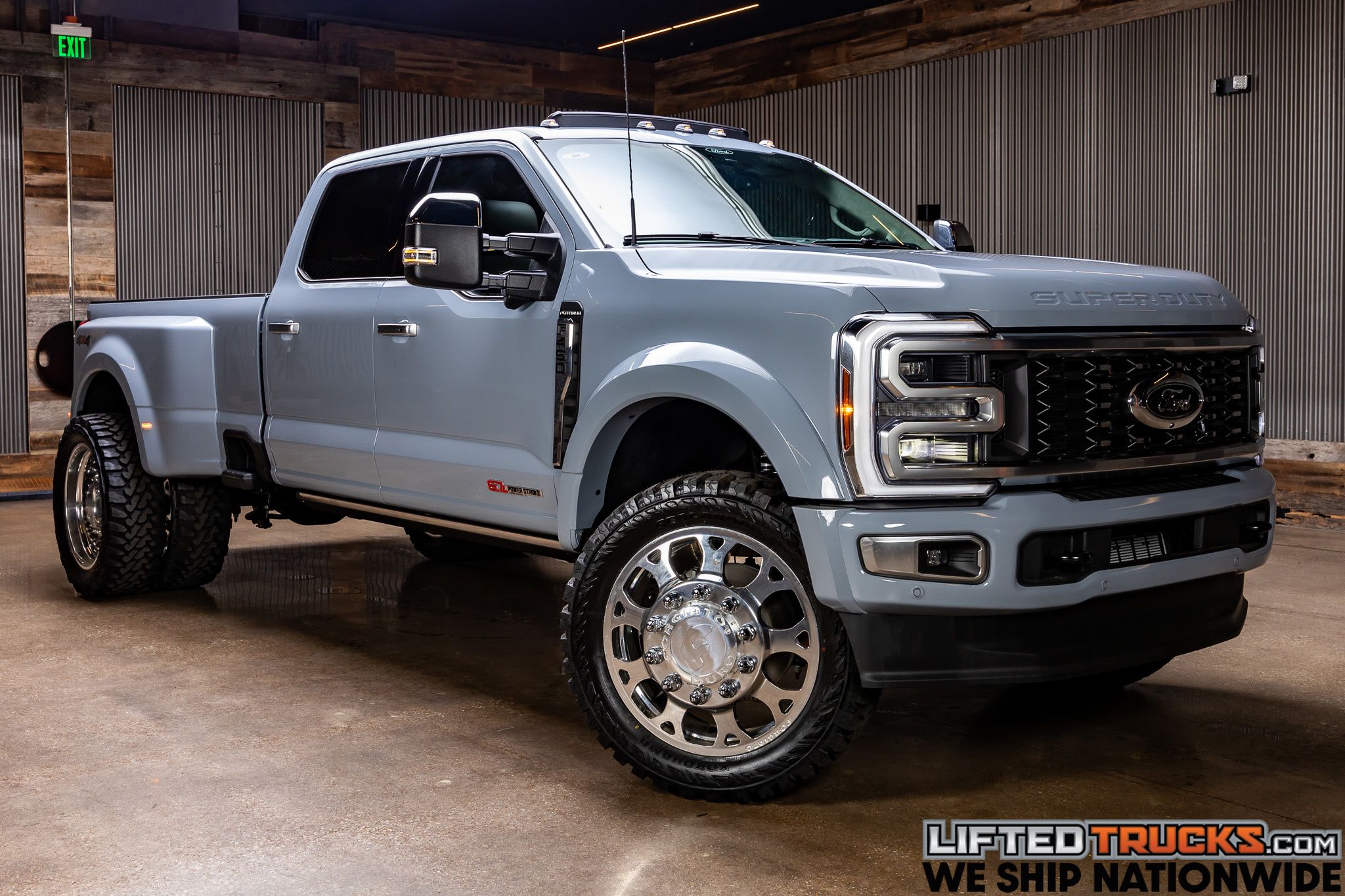 2026 Ford F-450 Platinum 4x4 Crew Cab 8' Box DRW's photo