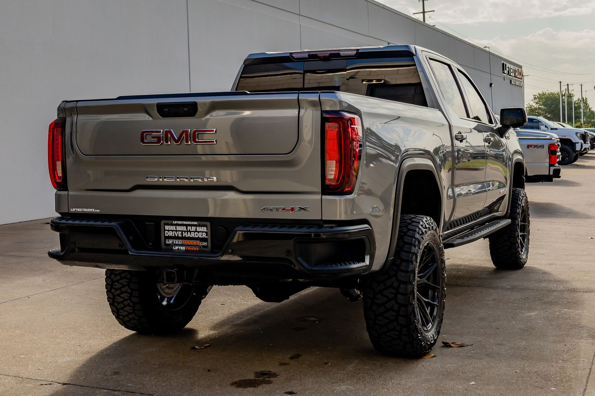 2026 GMC Sierra 1500 AT4X - Photo 10