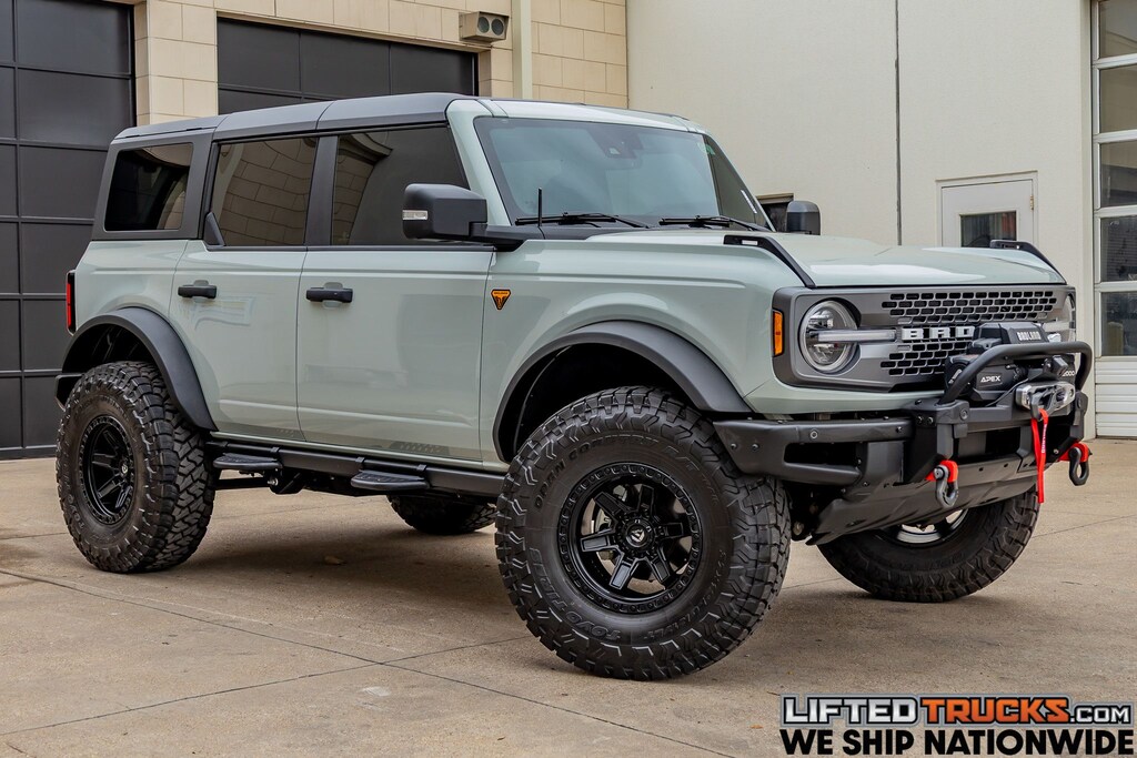 Used 2023 Ford Bronco Badlands SUV