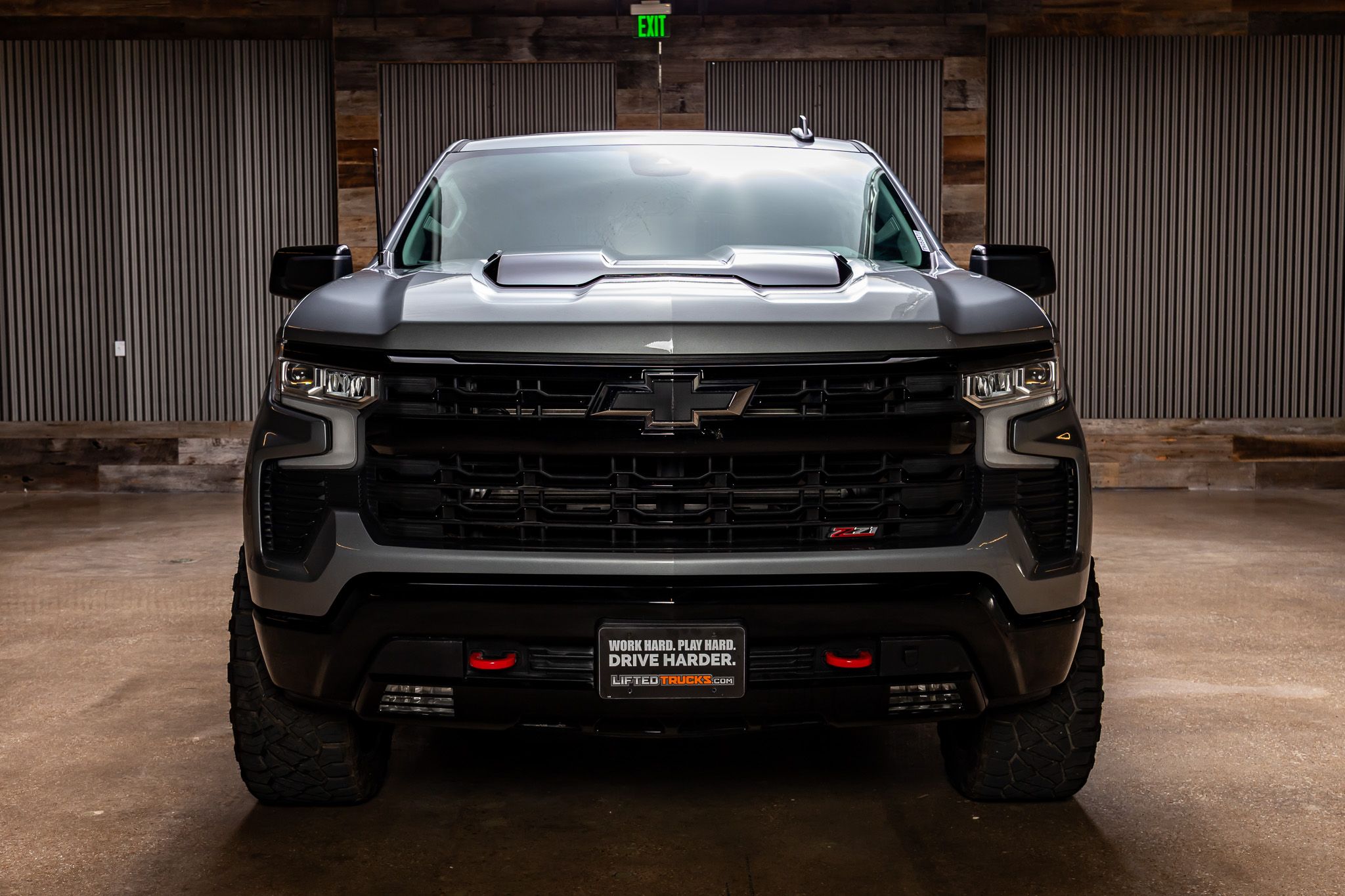 2024 Chevrolet Silverado 1500 LT Trail Boss photo 2