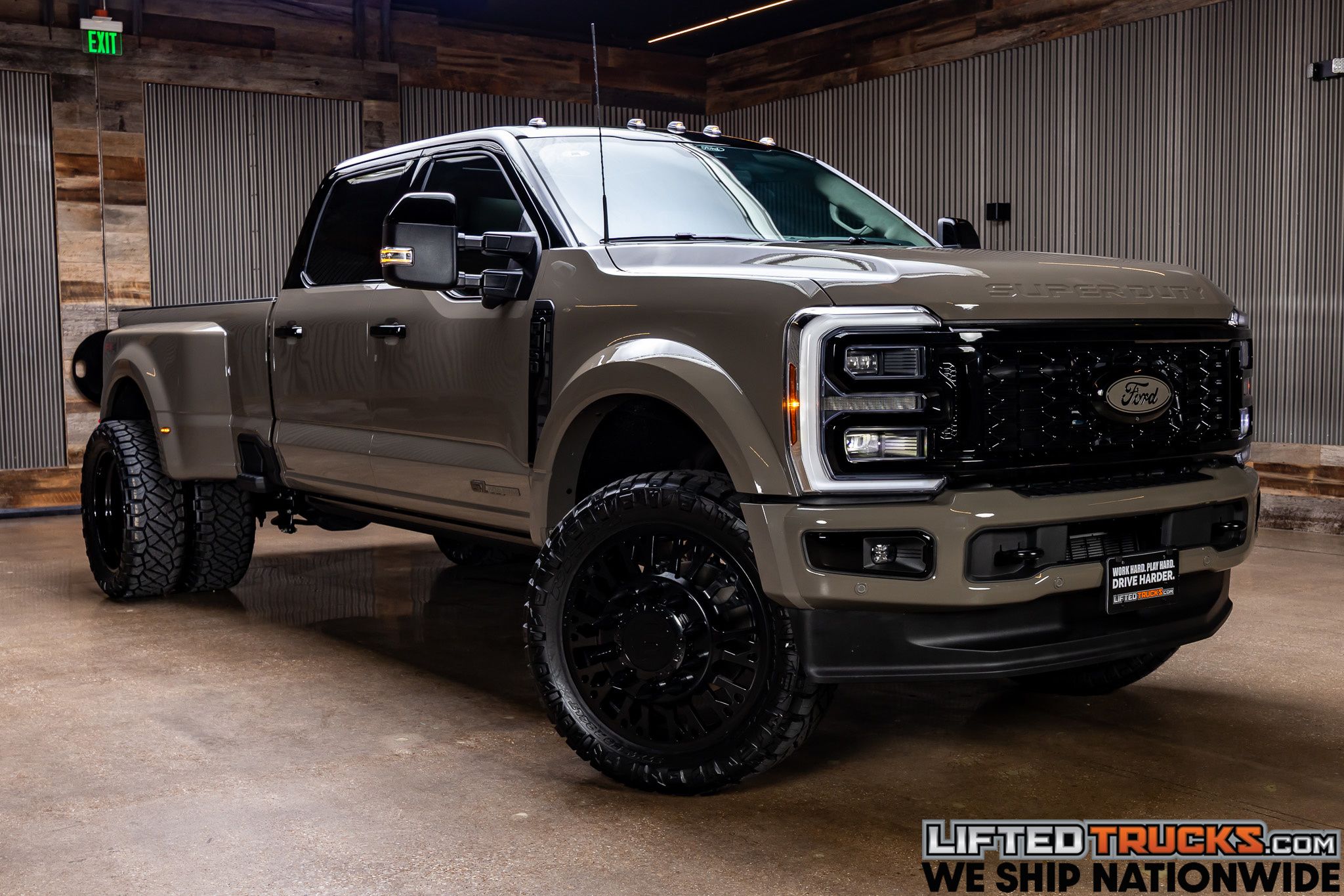 2026 Ford F-450 Platinum 4x4 Crew Cab 8' Box DRW's photo