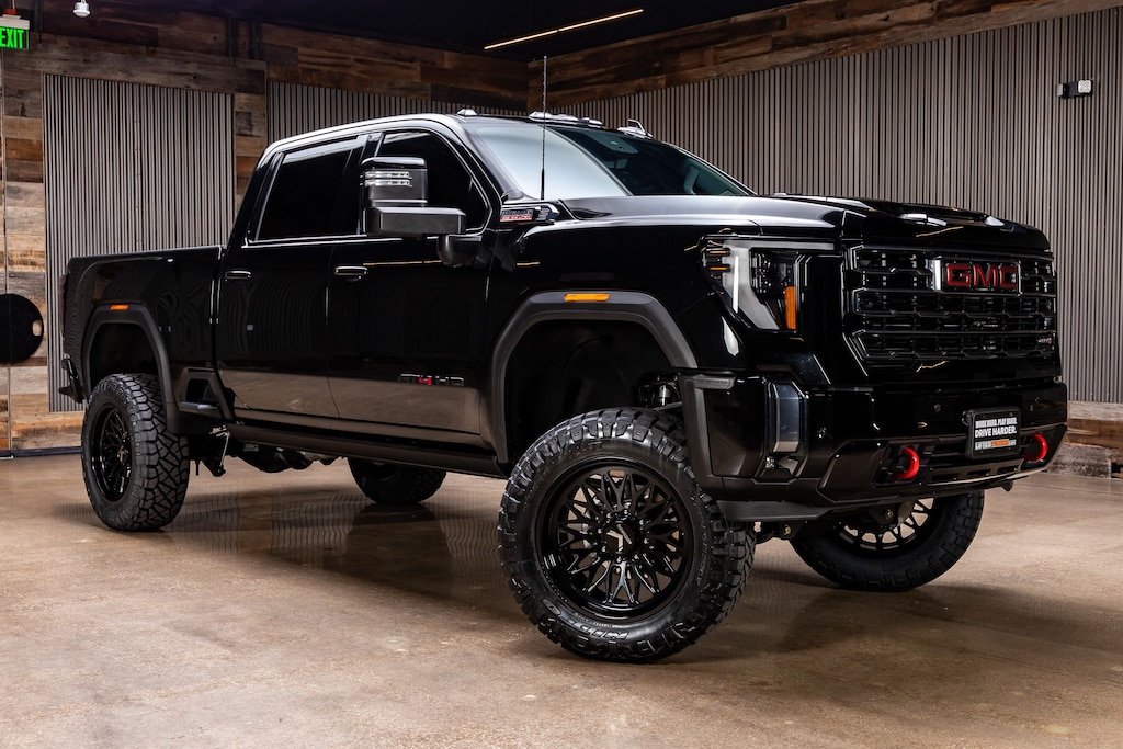 Used 2024 GMC Sierra 2500HD AT4 Truck