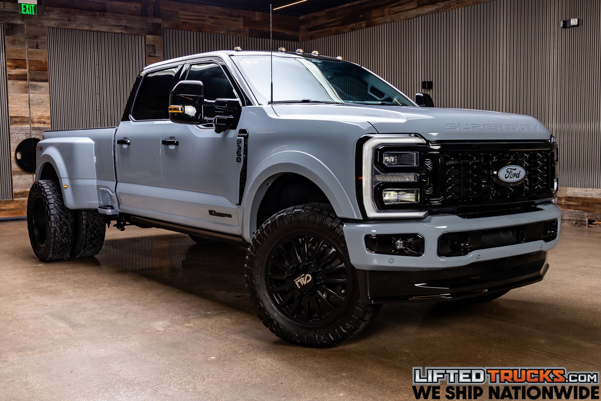 2026 Ford F-350 Platinum 4x4 Crew Cab 8' Box DRW's photo