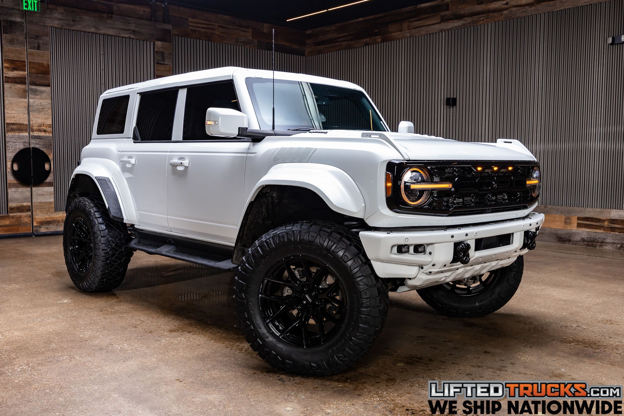 2023 Ford Bronco Raptor 4x4's photo