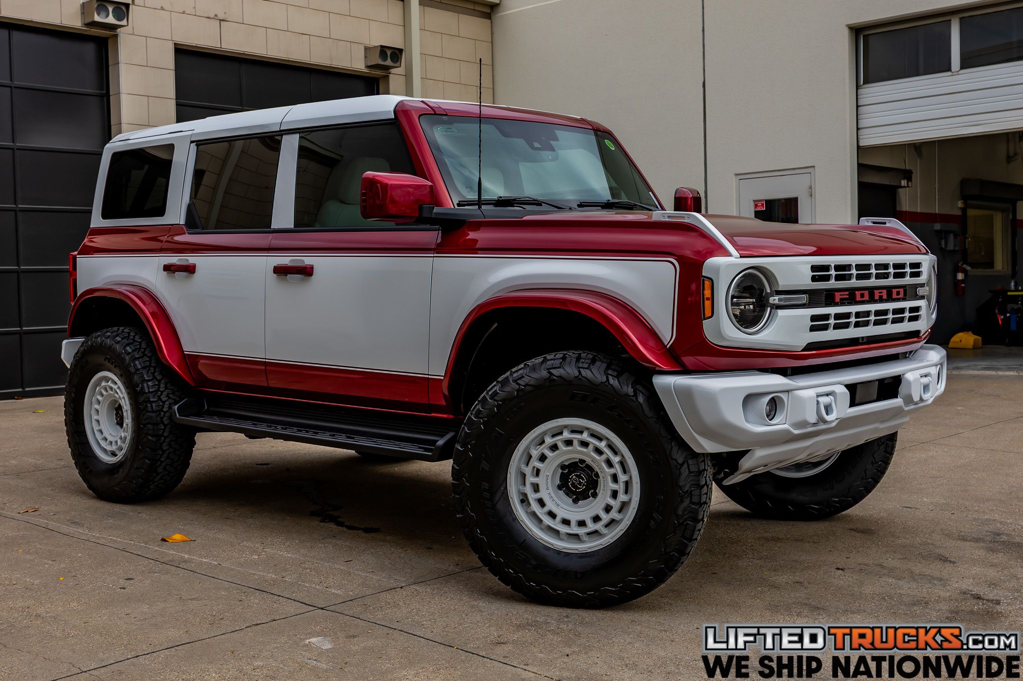 2025 Ford Bronco Heritage Edition 4x4's photo