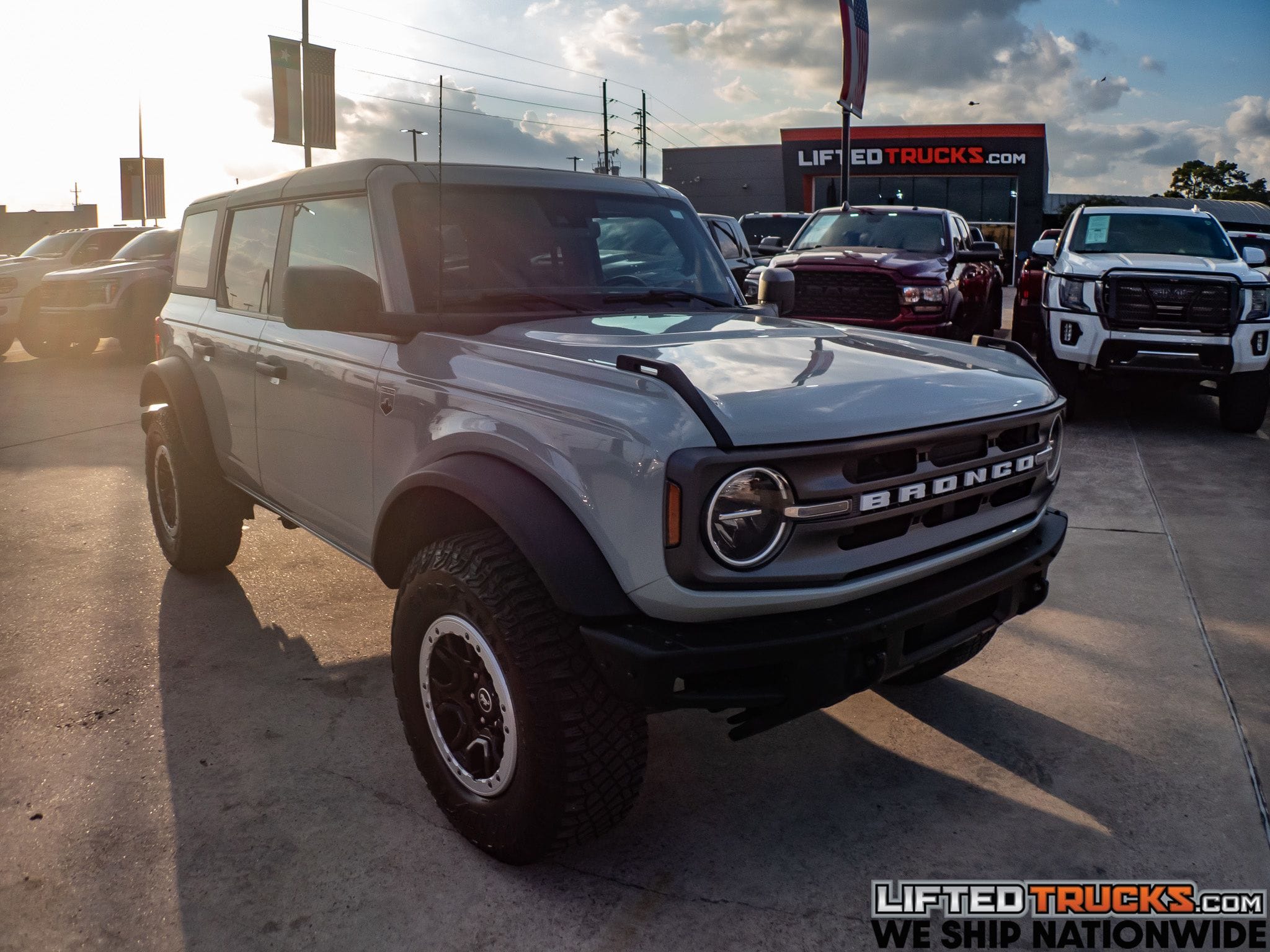 2023 Ford Bronco 4-Door Big Bend's photo