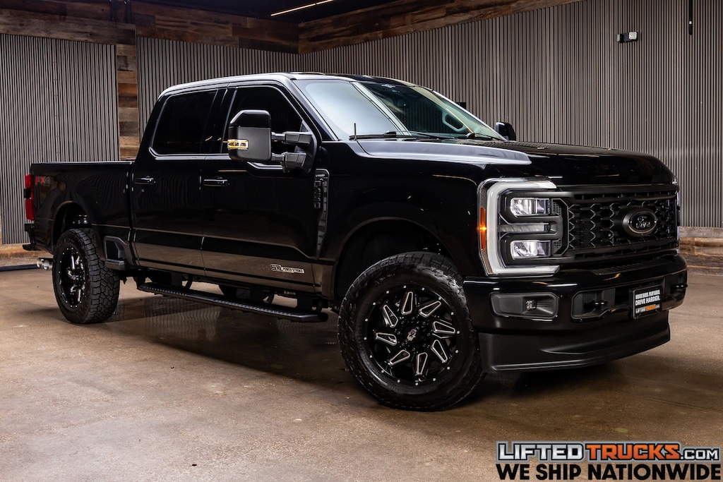 Used 2023 Ford F-250SD Lariat Truck