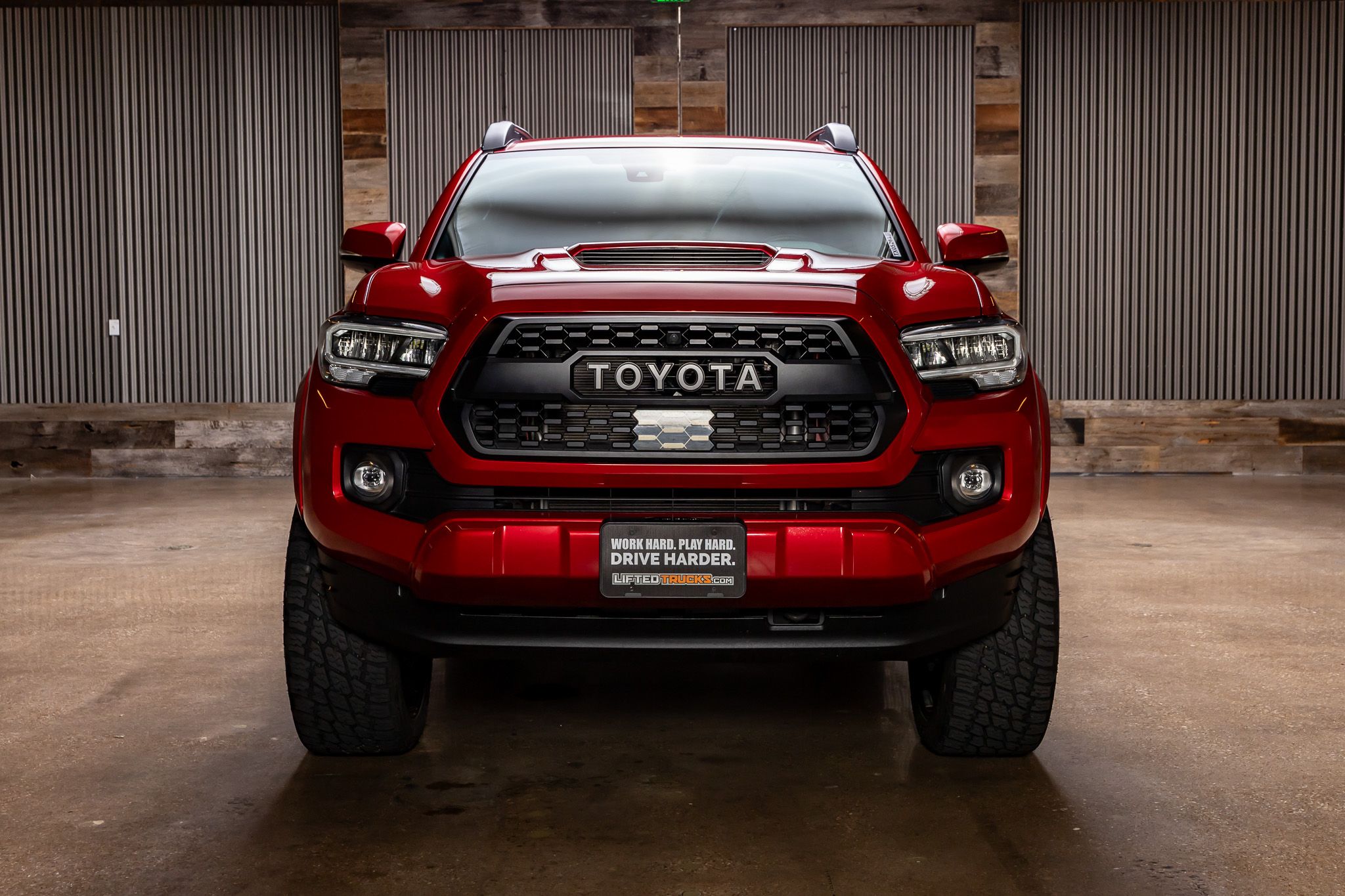 2021 Toyota Tacoma TRD Sport photo 2