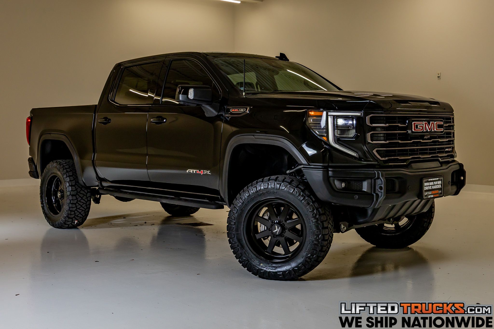 2023 GMC Sierra 4WD Crew Cab Short Box AT4X's photo