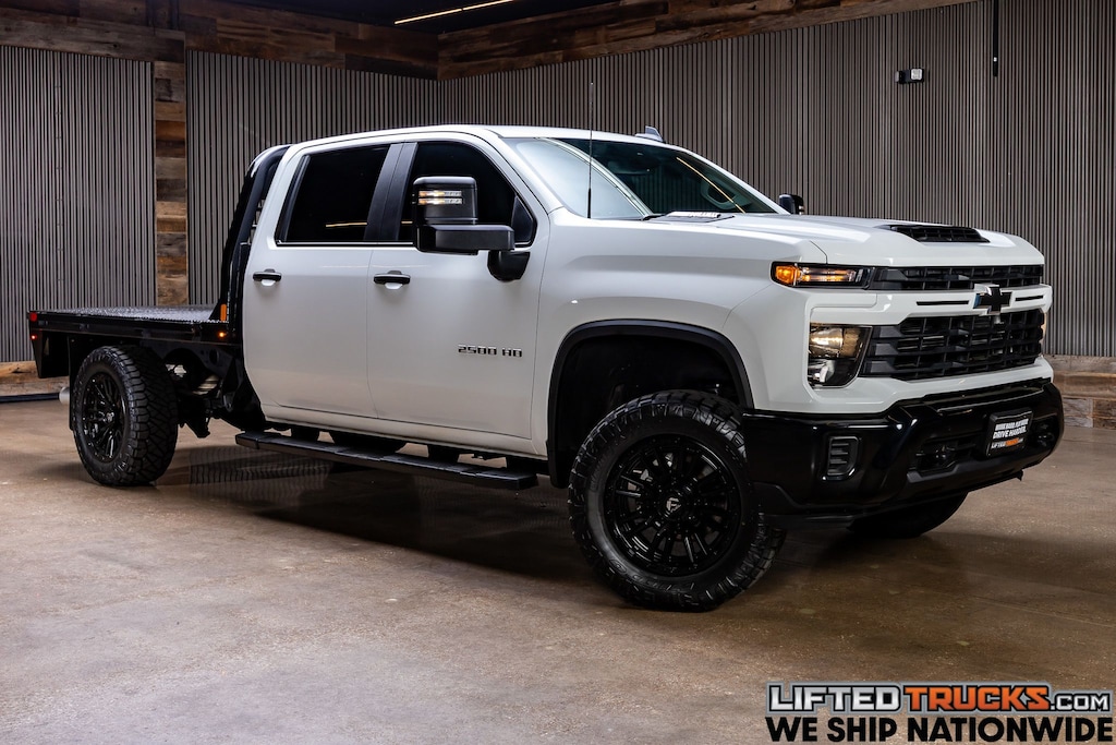 Used 2024 Chevrolet Silverado 2500HD Custom Truck