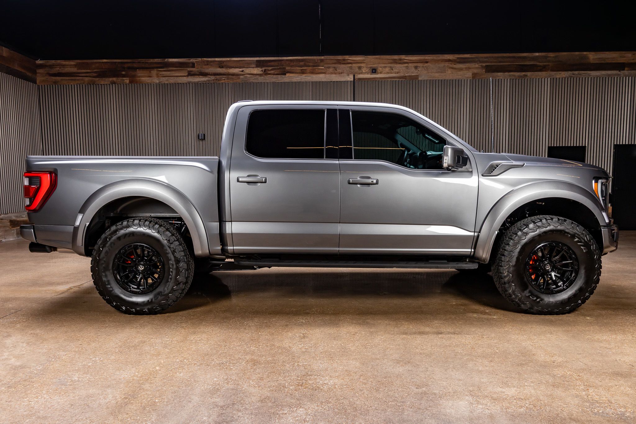 Image 10 of 2023 Ford F-150 Raptor R Truck
