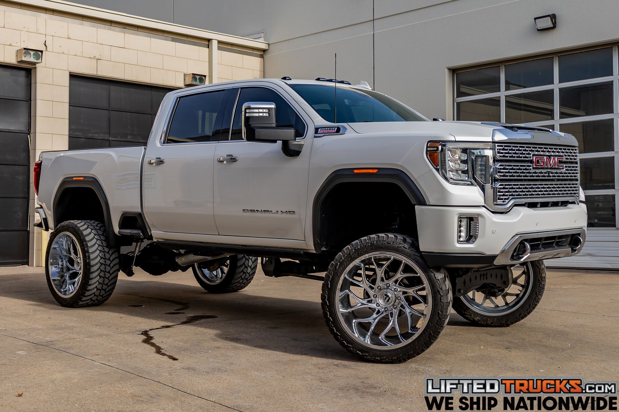 2020 GMC Sierra 4WD Crew Cab Standard Box Denali's photo