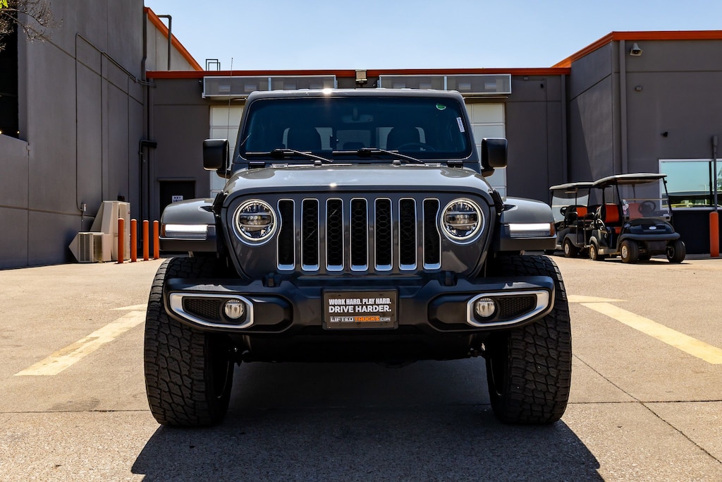 Used 2021 Jeep Gladiator Overland Truck