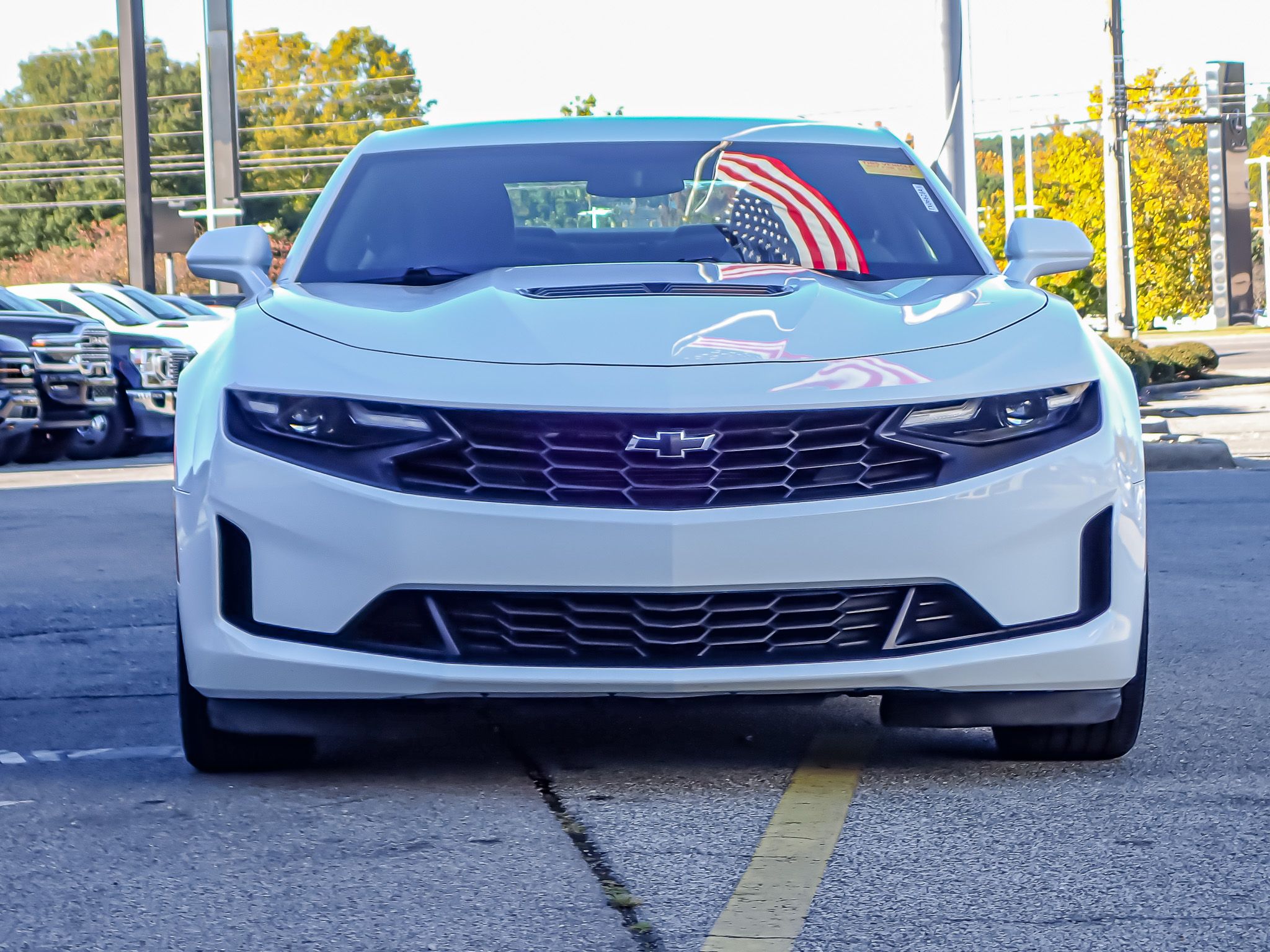 2022 Chevrolet Camaro LT1 photo 2