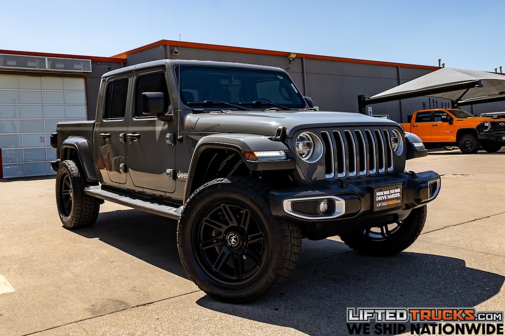 Used 2021 Jeep Gladiator Overland Truck