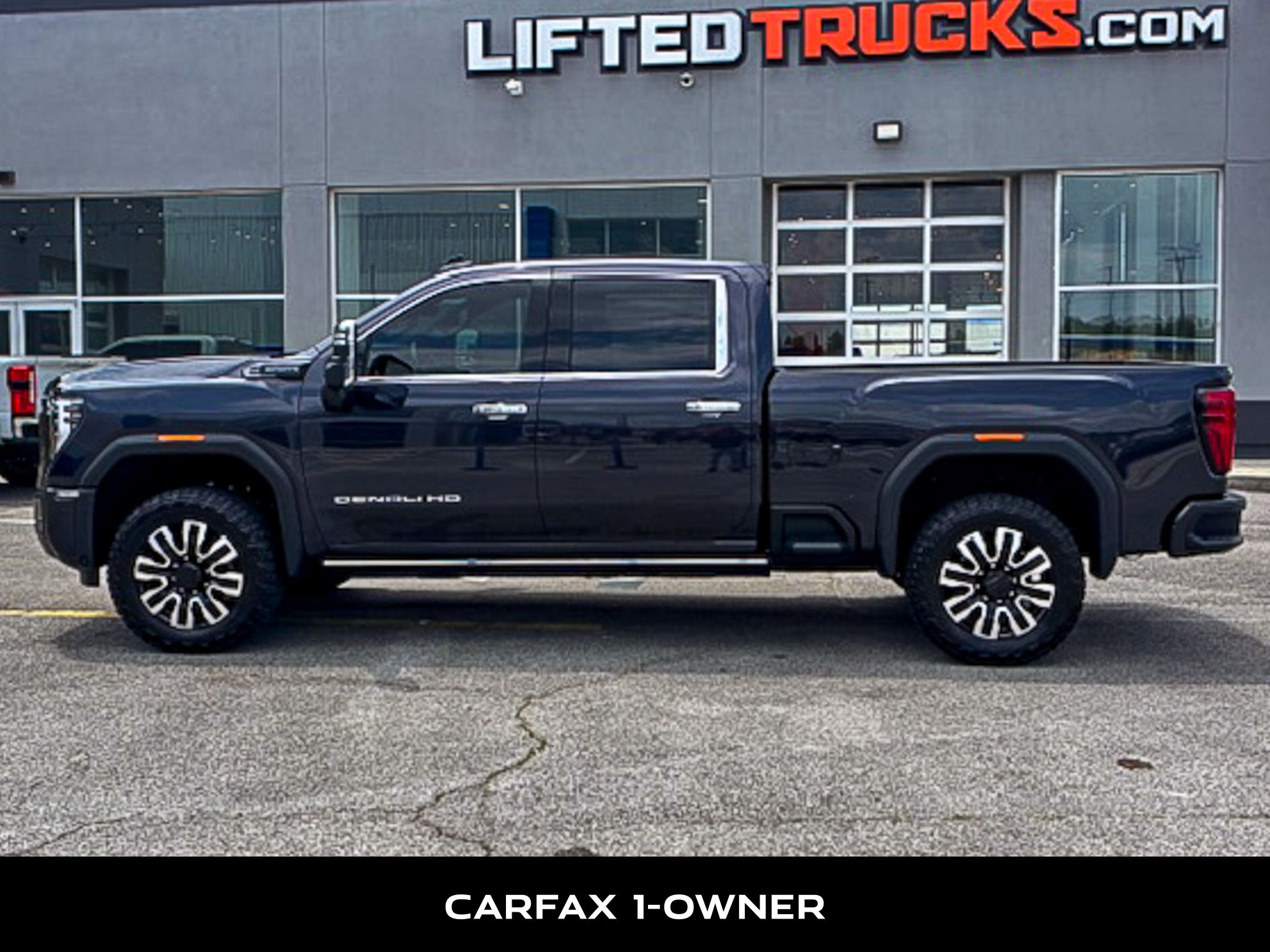 Image 5 of 2025 GMC Sierra 2500HD Denali Ultimate Truck