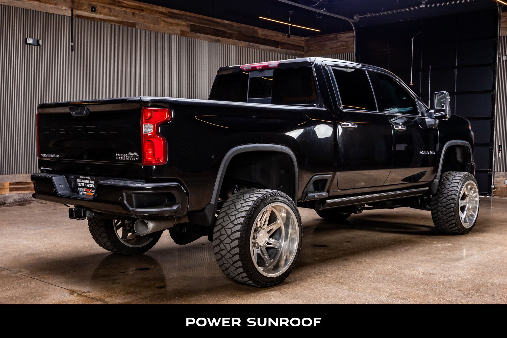 Image 9 of 2022 Chevrolet Silverado 2500HD High Country Truck
