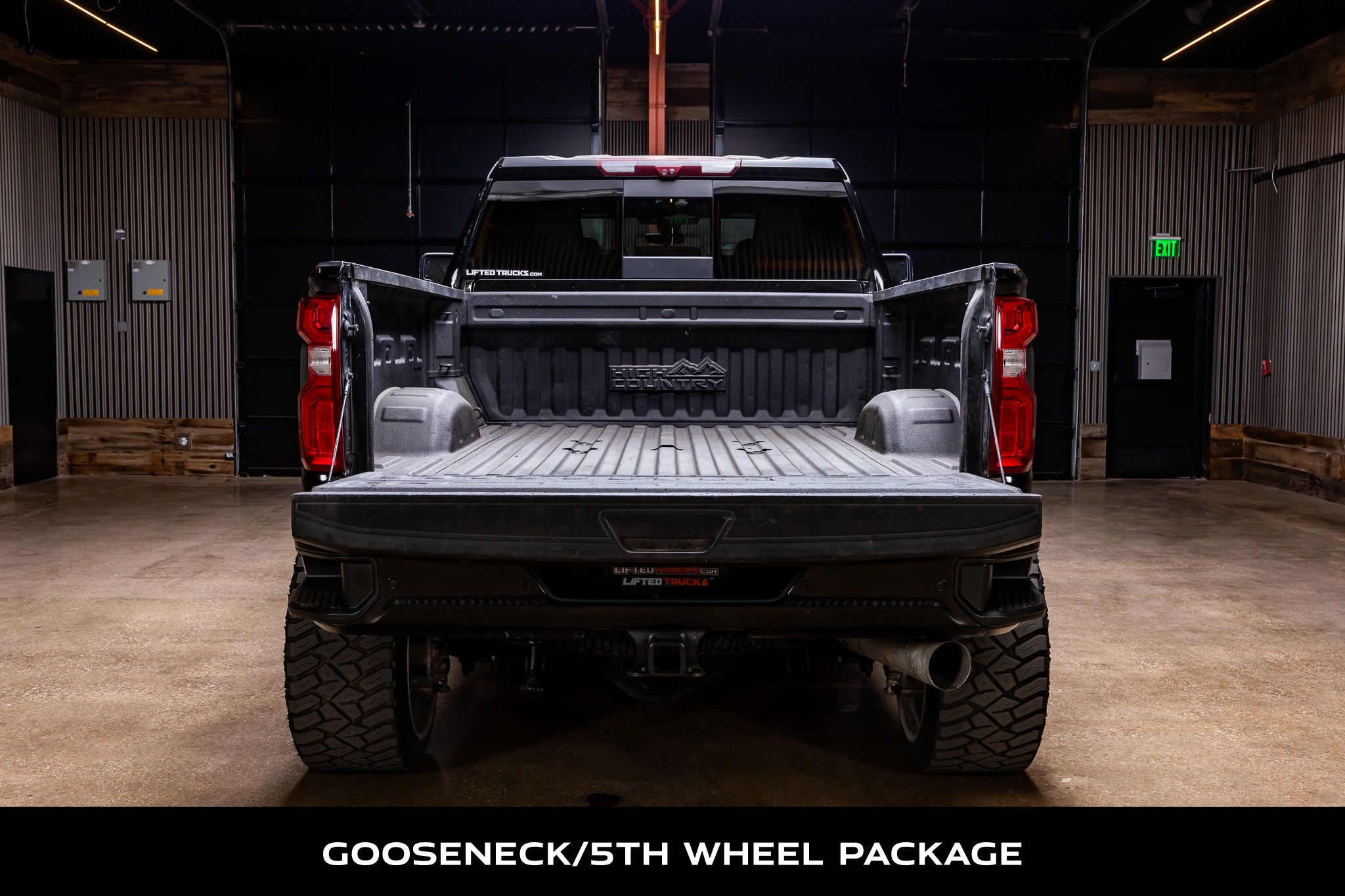 Image 8 of 2022 Chevrolet Silverado 2500HD High Country Truck