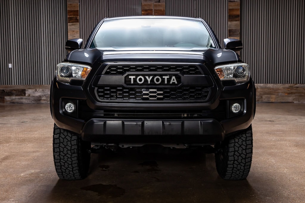 Used 2019 Toyota Tacoma TRD Off-Road Truck