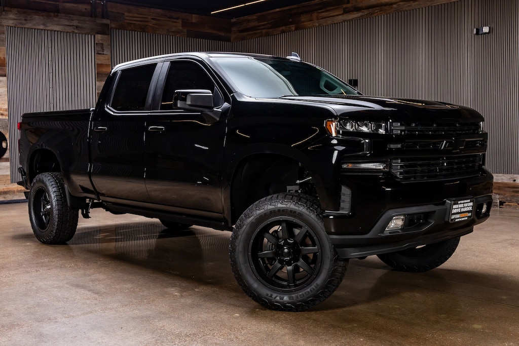 Used 2020 Chevrolet Silverado 1500 RST Truck