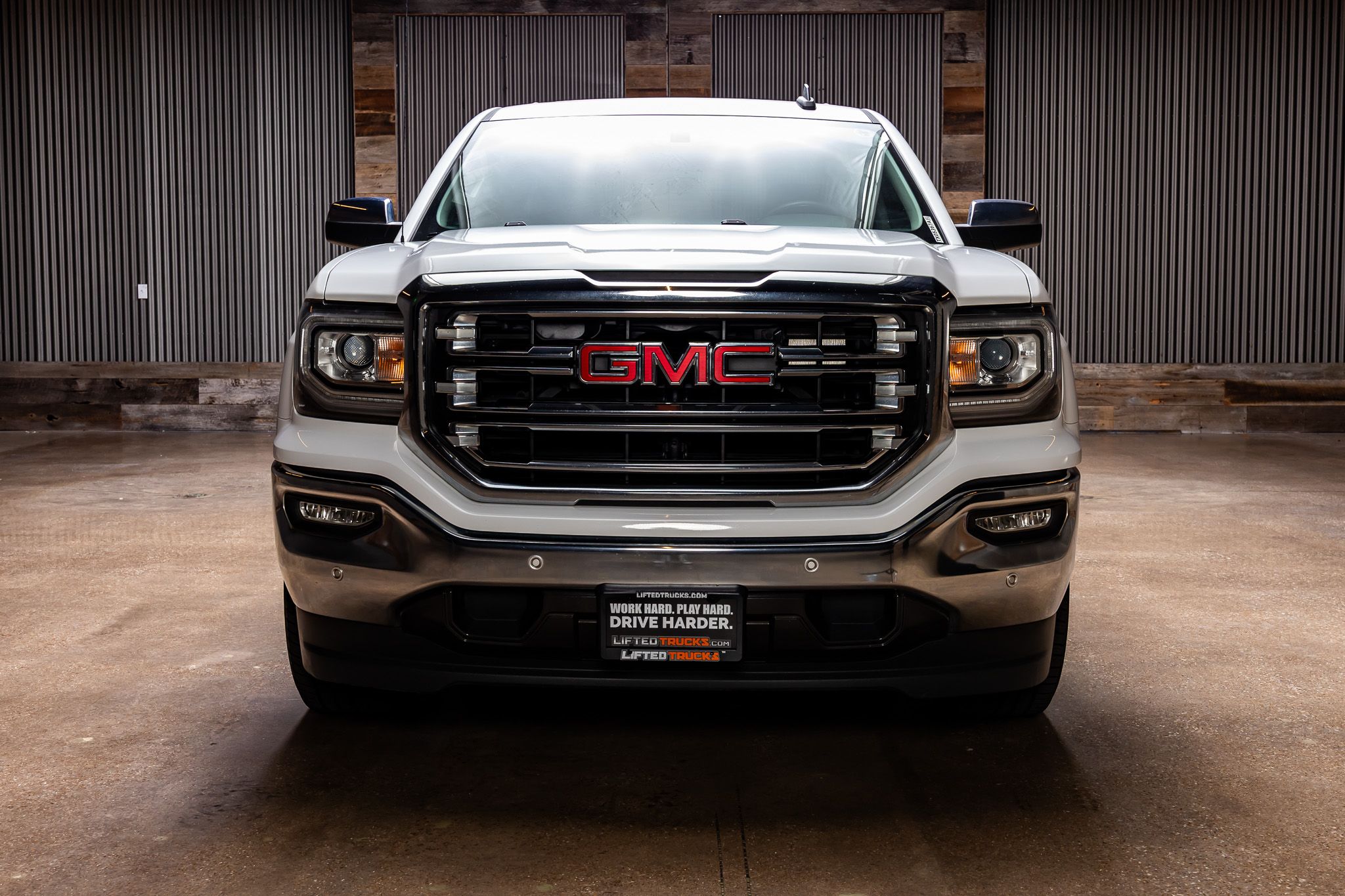 2018 Gmc Sierra 1500 SLT photo 2