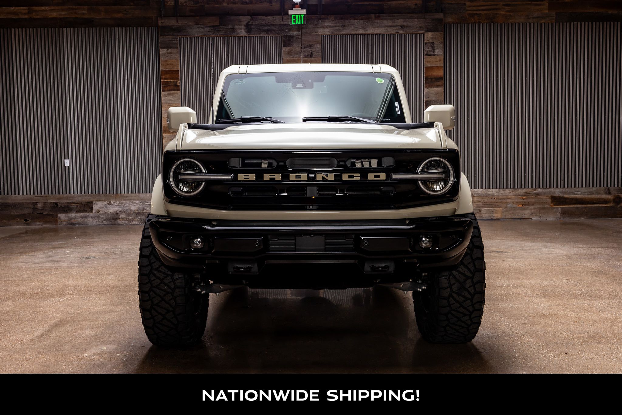 2025 Ford Bronco Outer Banks photo 2