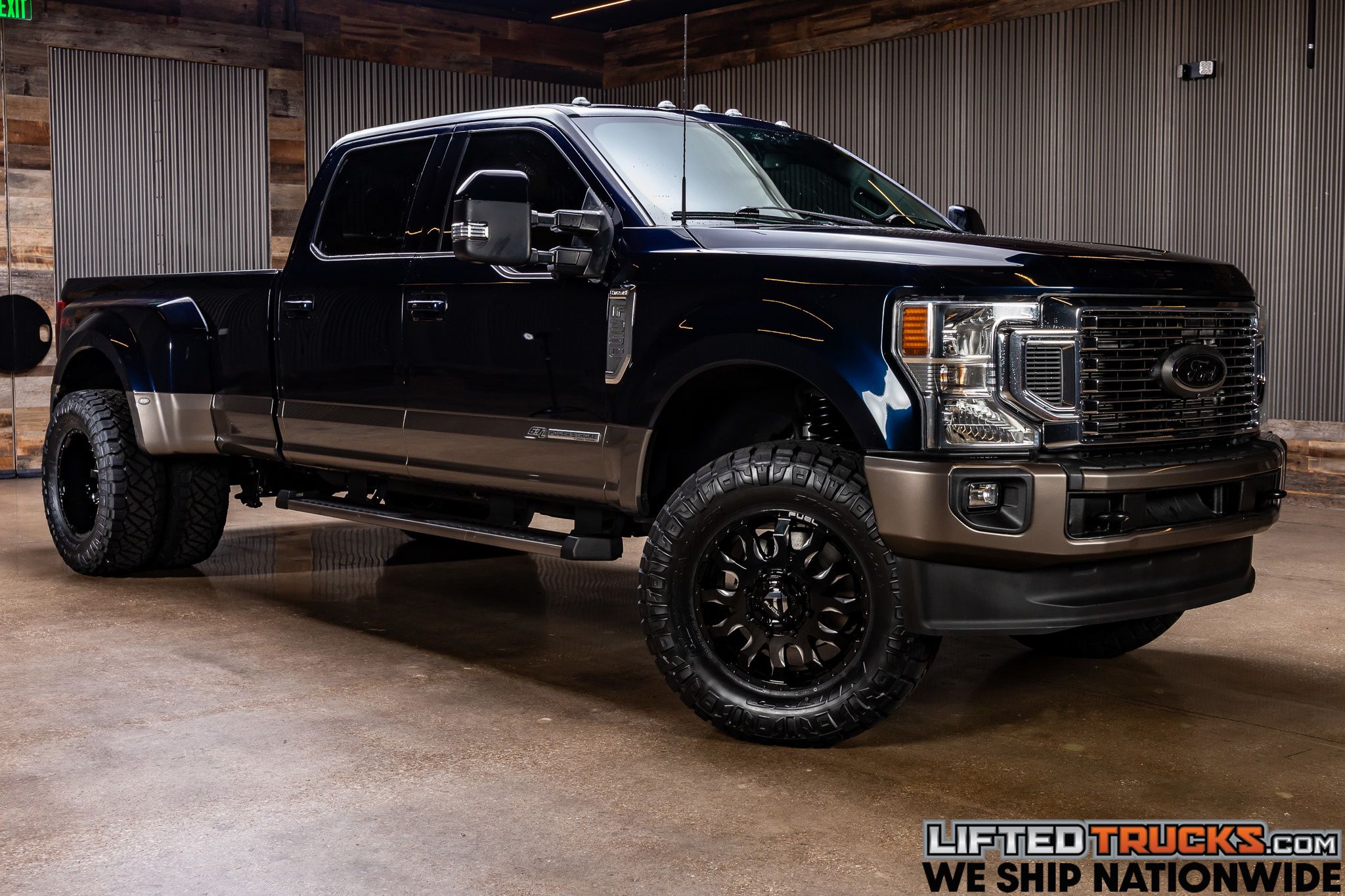2022 Ford F-350 Super Duty King Ranch's photo