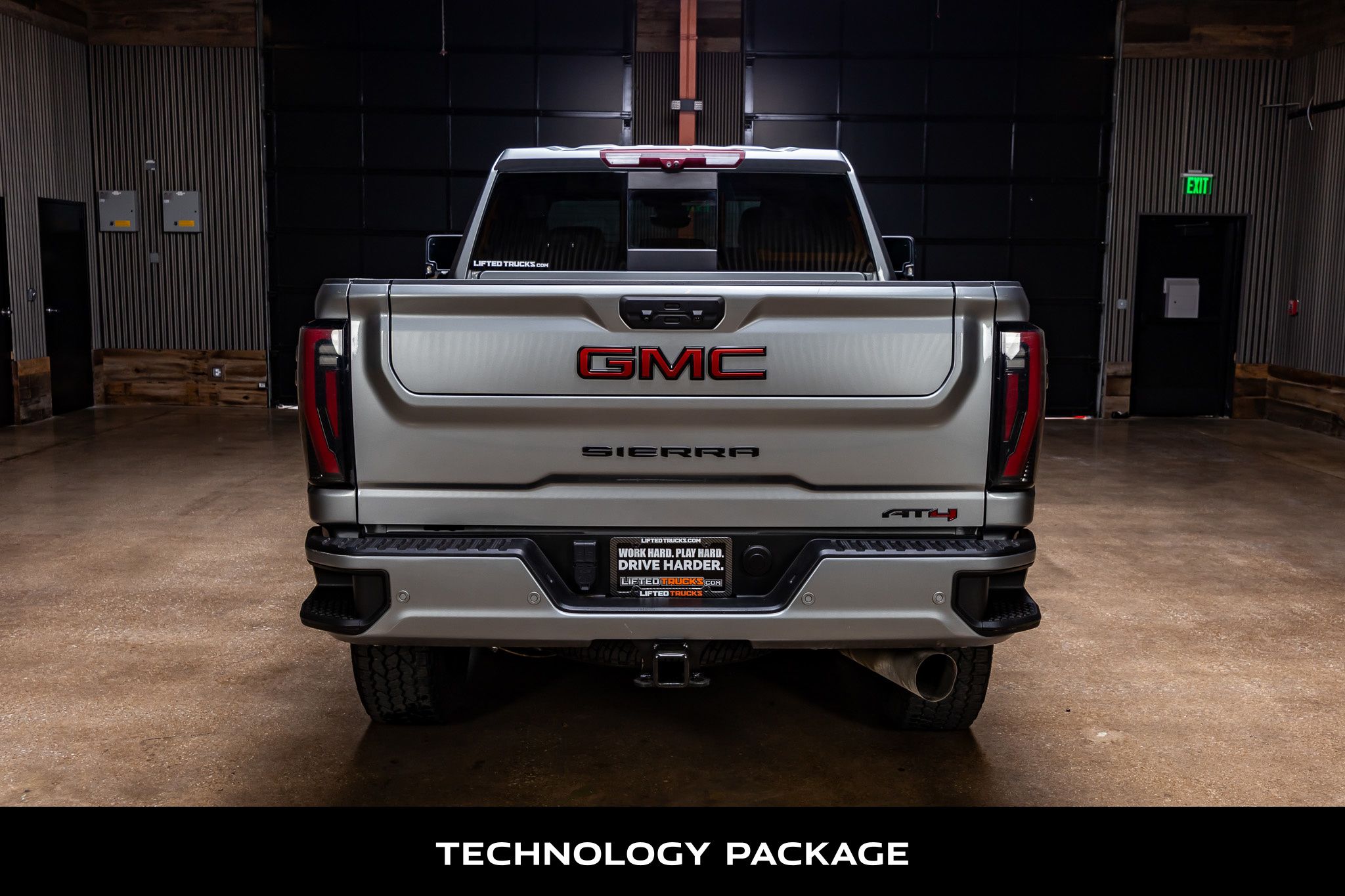 View vehicle photo 7