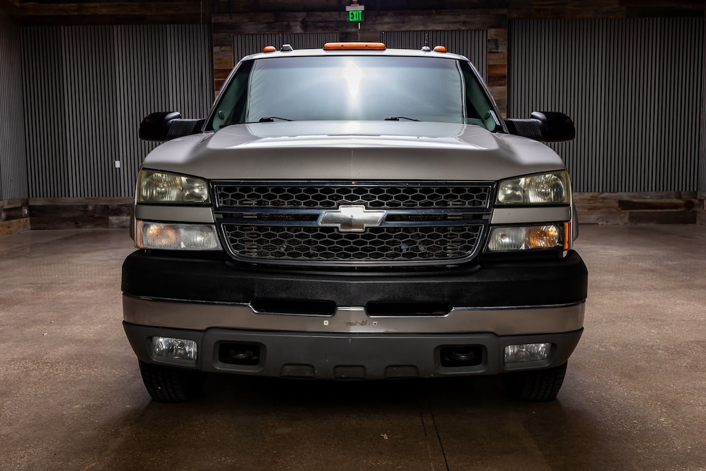 Used 2005 Chevrolet Silverado 3500 LT Truck
