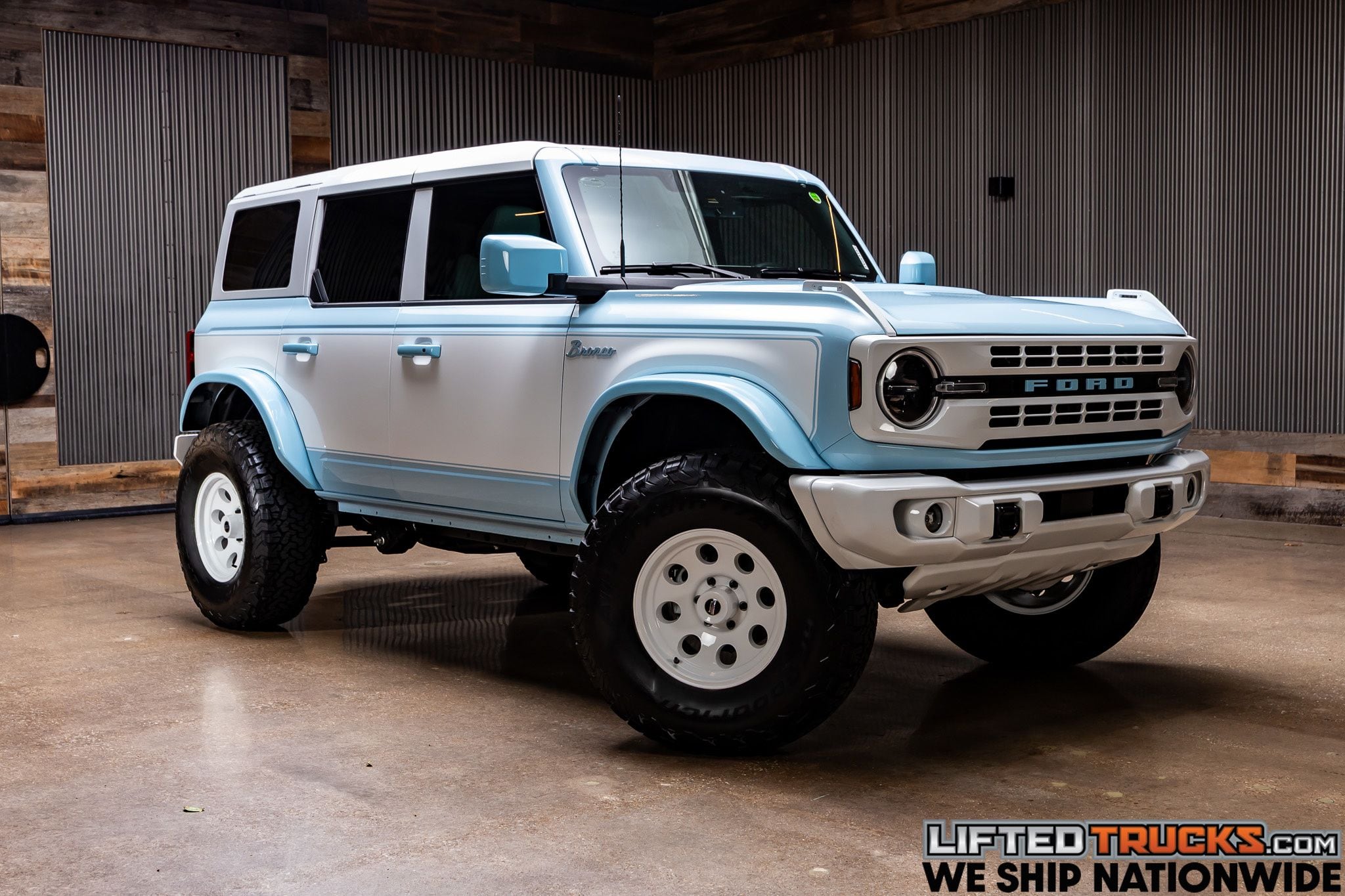 2025 Ford Bronco 4-Door Heritage Editon's photo